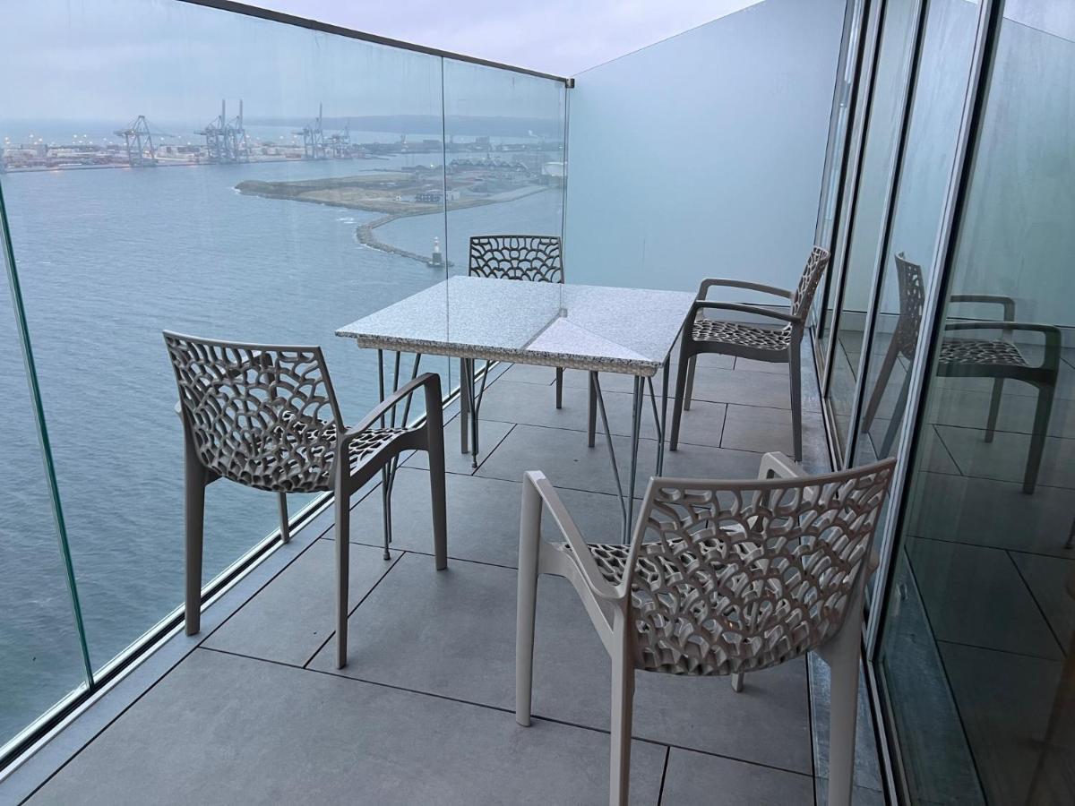 26-Etage Lejlighed Med Utrolig Havudsigt Århus Kültér fotó
